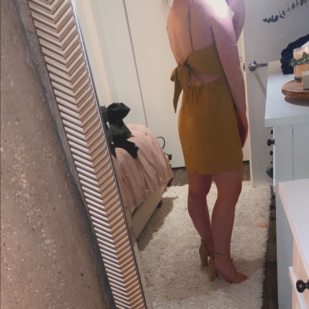 Mini dress - Picture 2 of 4